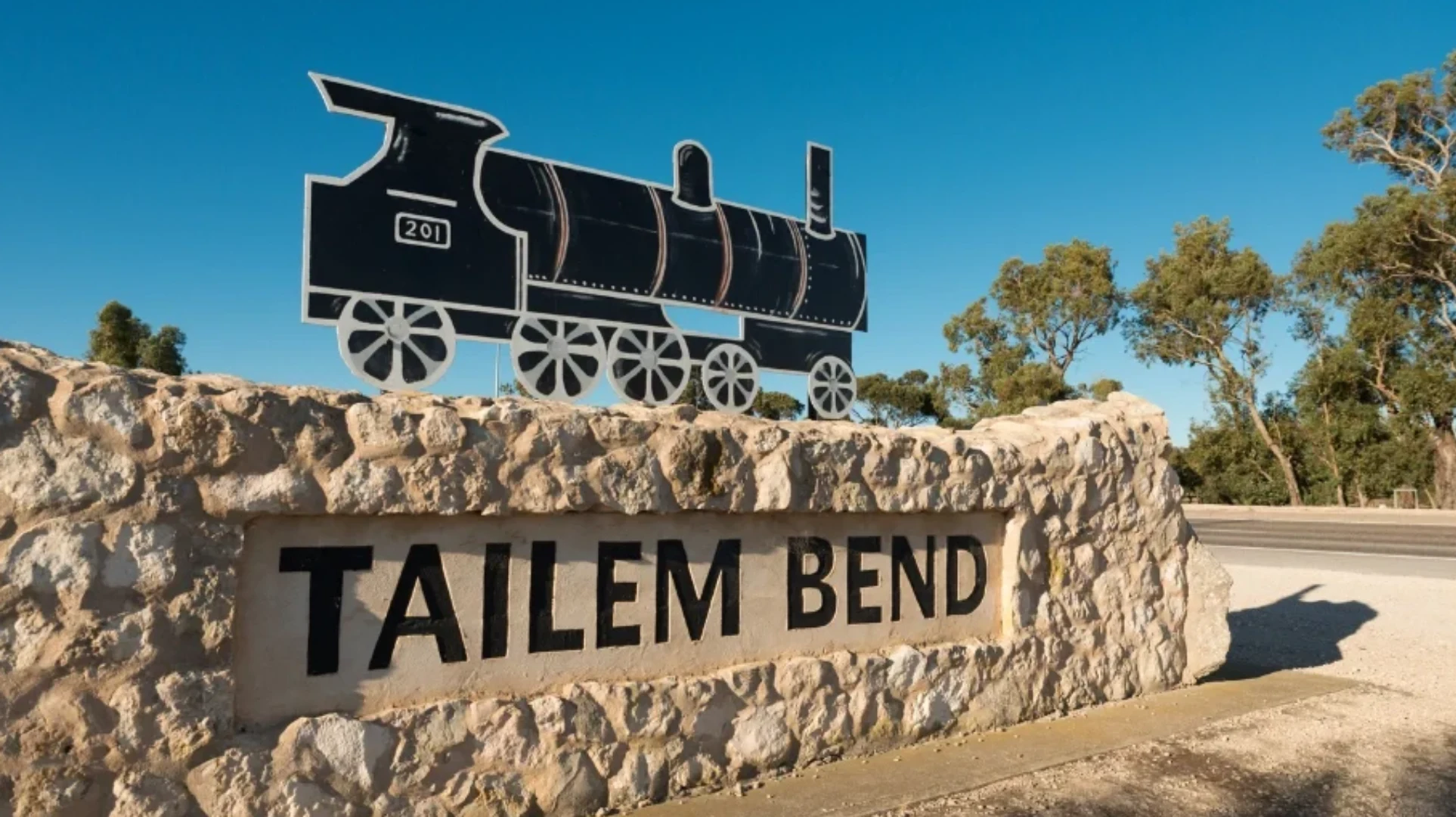 Tailem Bend Property
